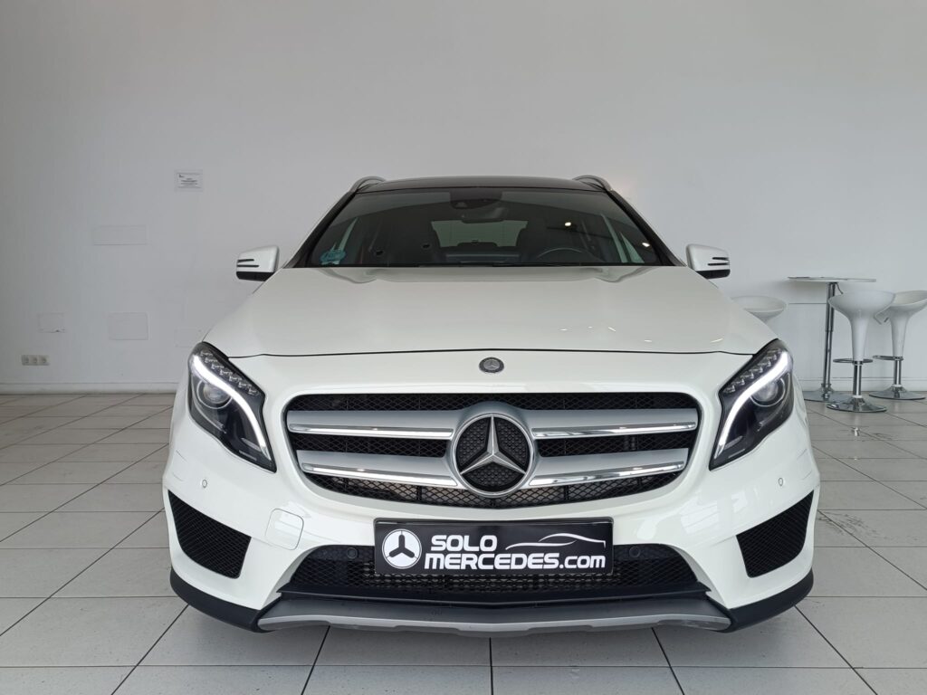 MERCEDES GLA 220 D 4MATIC AMG  LINE  7 VEL