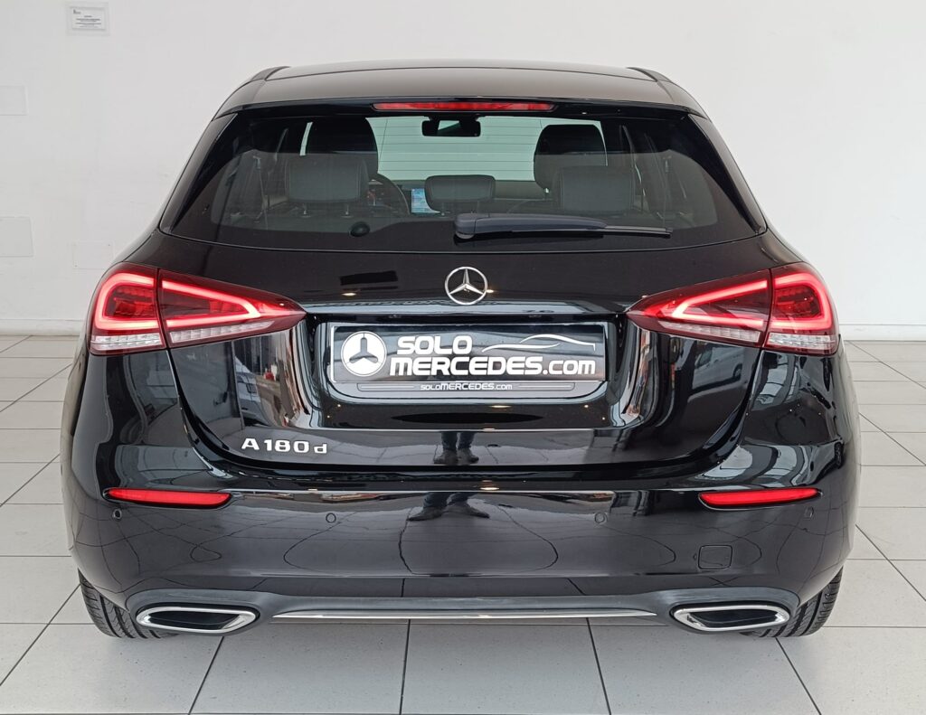 MERCEDES-BENZ A180 D 2.0 8G-TRONIC