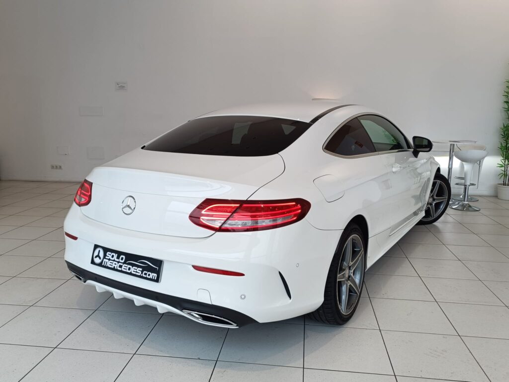 MERCEDES-BENZ C220 COUPE BLUE-TEC AMG LINE 9G-TRONIC PLUS