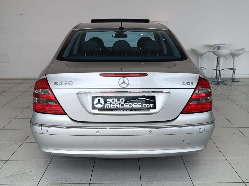 MERCEDES-BENZ E-270 CDI AVANTGARDE