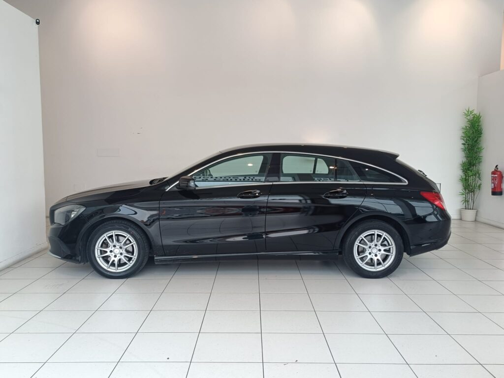 MERCEDES-BENZ CLA 180 SHOOTING BRAKE URBAN