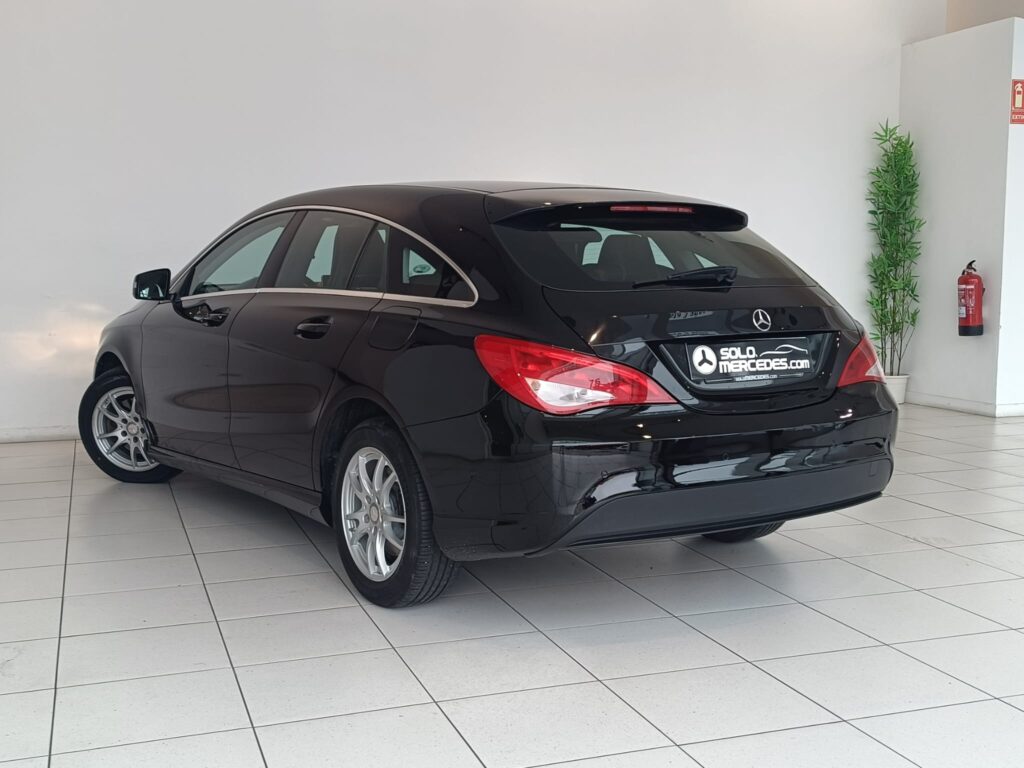 MERCEDES-BENZ CLA 180 SHOOTING BRAKE URBAN