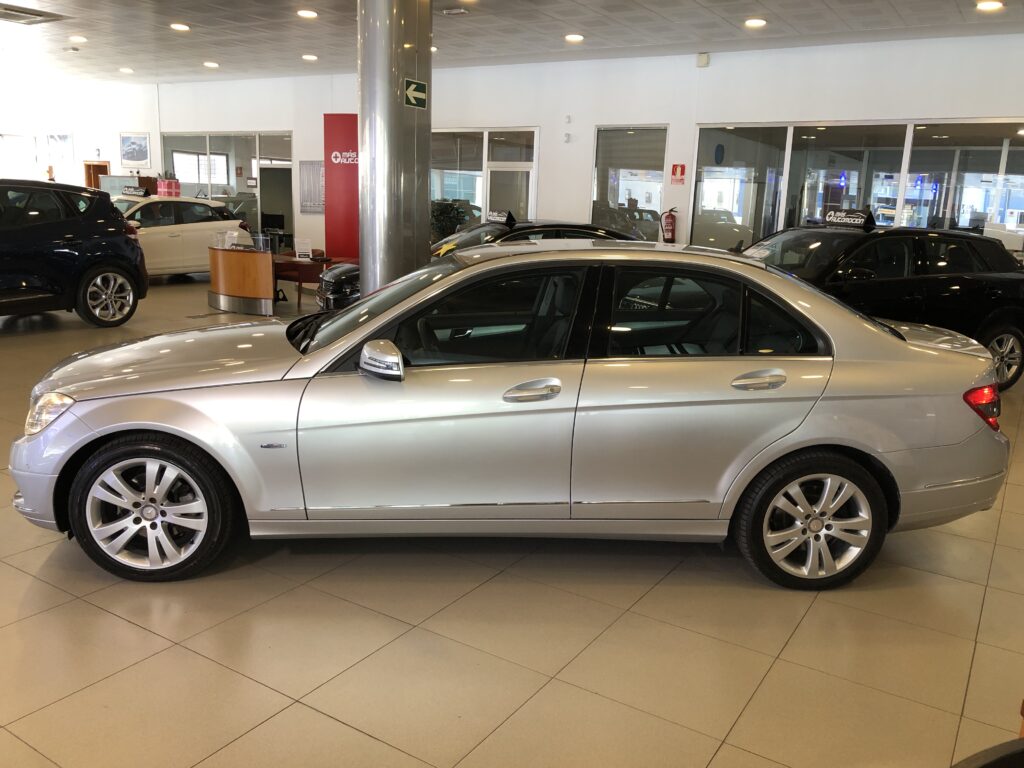 MERCEDES-BENZ C 220 CDI