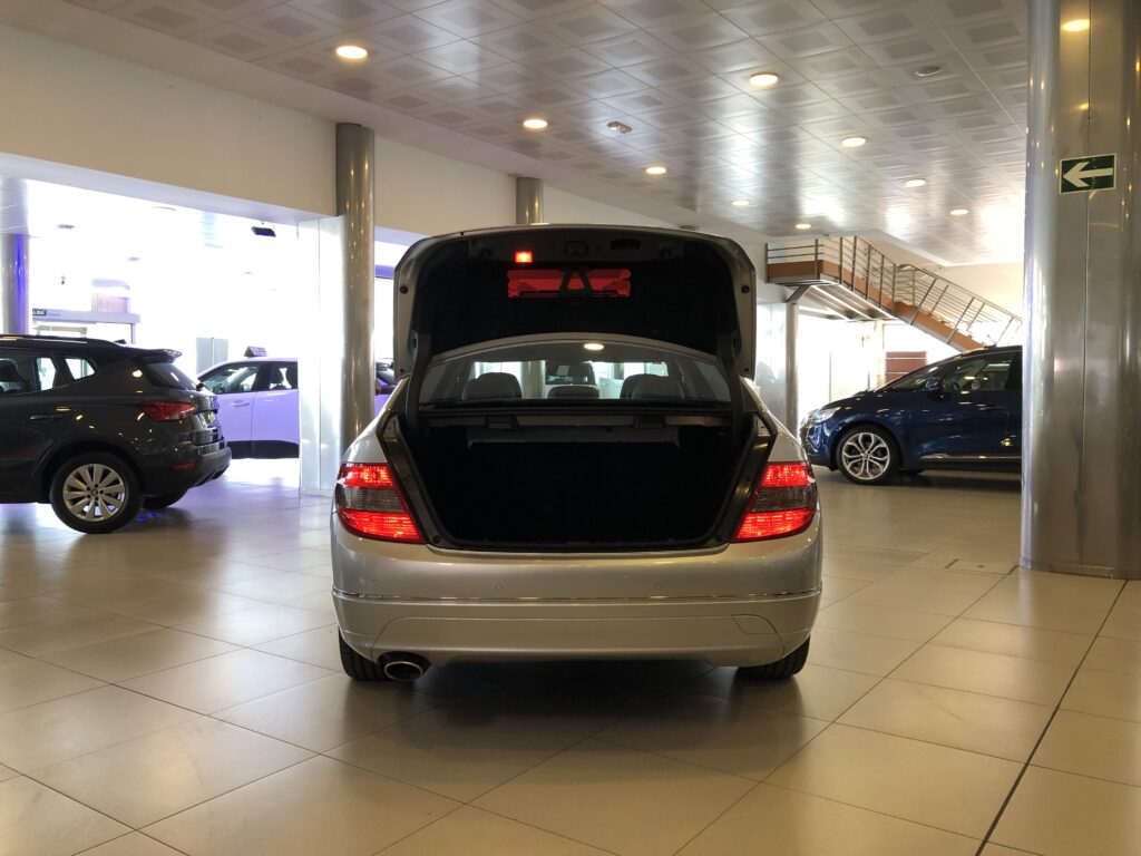 MERCEDES-BENZ C 220 CDI