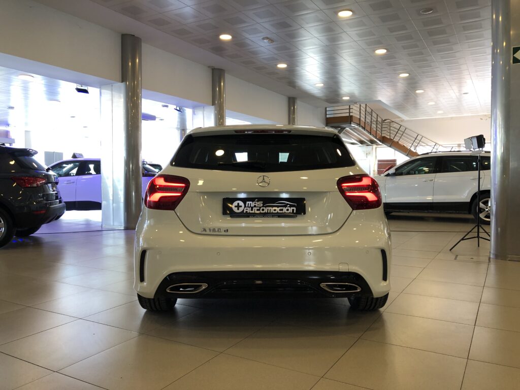 MERCEDES-BENZ A-180 CDI AMG LINE 7G-TRONIC
