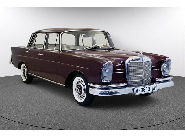 Mercedes-Benz 220 S 66 kW (90 CV)