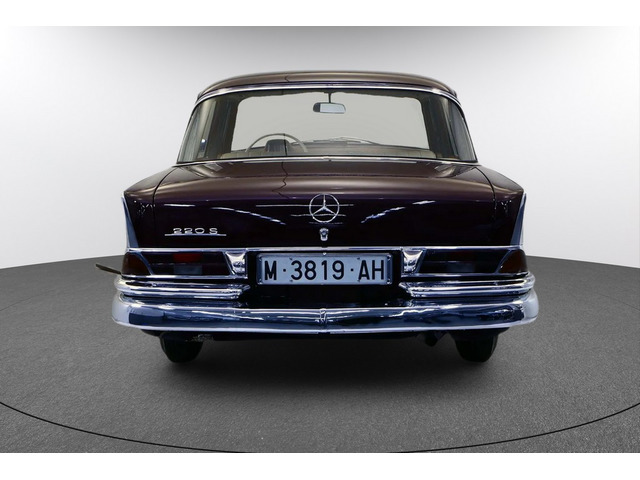 Mercedes-Benz 220 S 66 kW (90 CV)